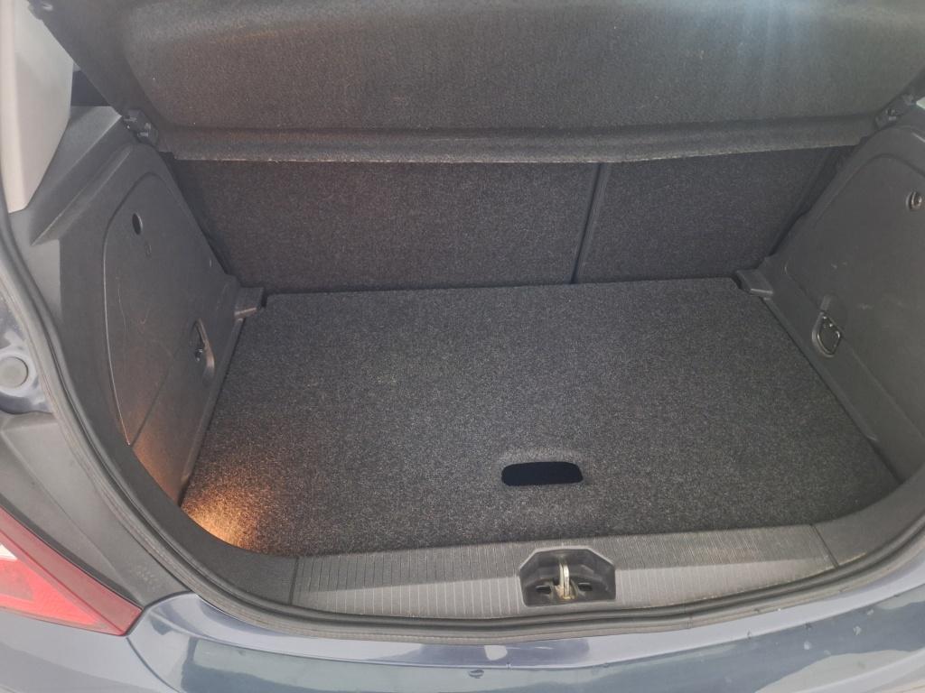 Opel Corsa 1.4-16v enjoy | trekhaak | airco | goed onderhouden |