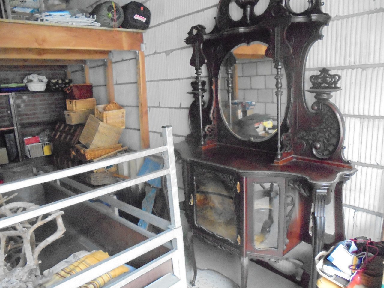 Antieke Queen Anne kast