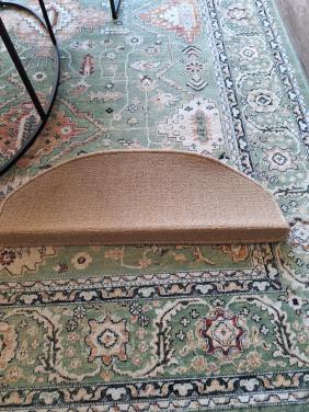 Trap  halve maantjes. Trap bekleding.