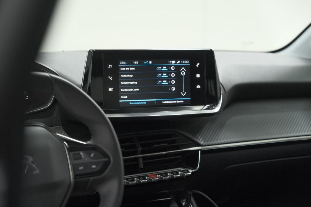 Peugeot 208 puretech 100 allure | navigatie | parkeersensoren | apple carpl