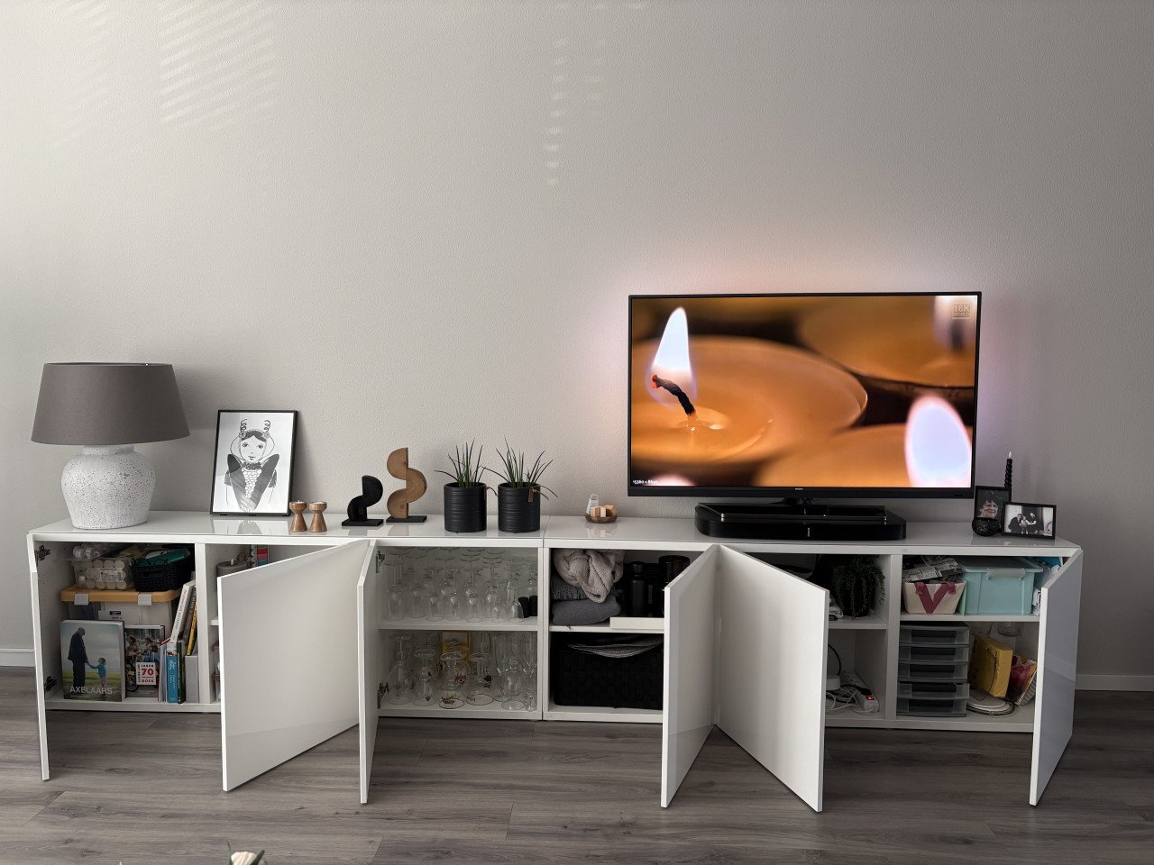 IKea TV meubel Besta Wit hoogglans 360 cm breed
