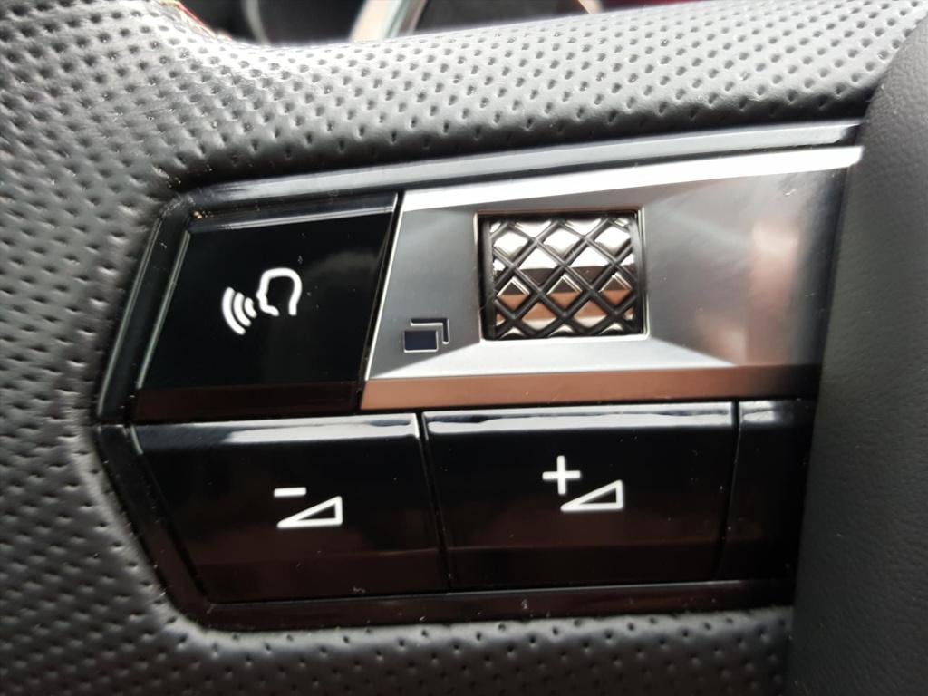 Ds Ds 7 1.6 e-tense hybride 300pk 4x4 automaat(t8) performance line+|navi|b