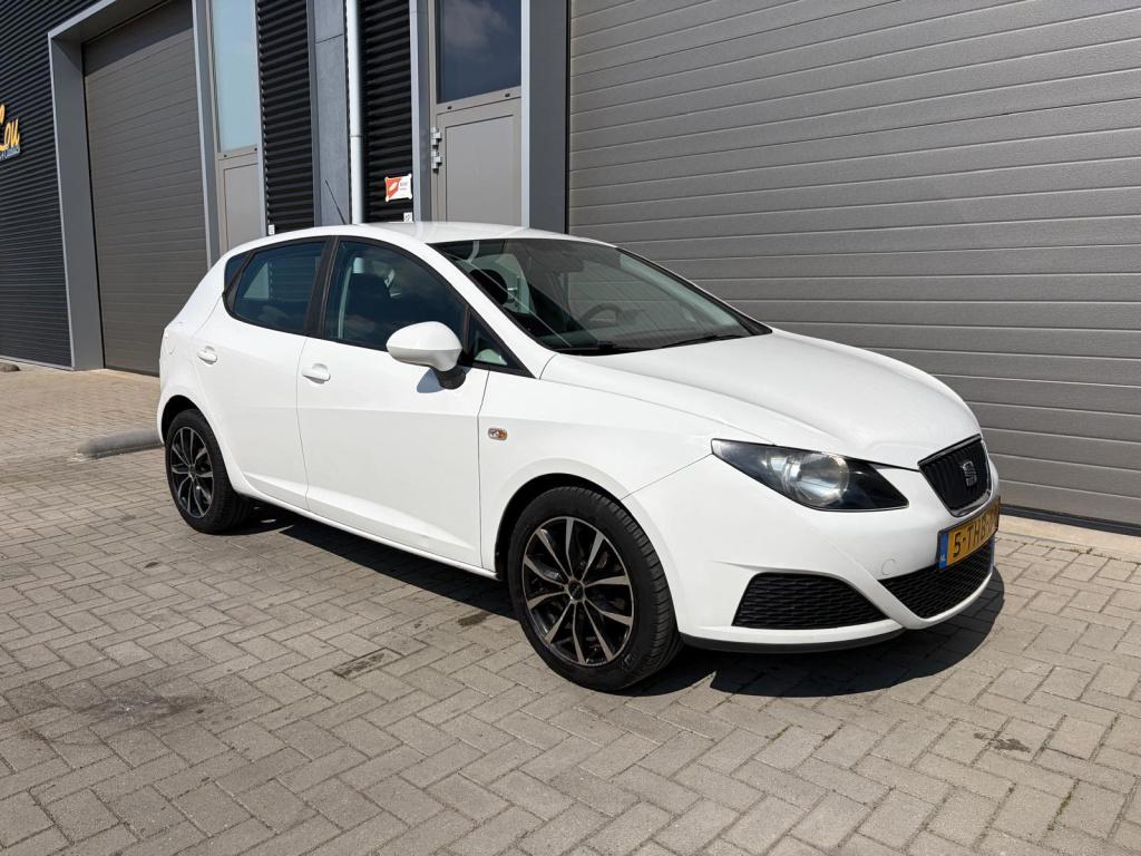 Seat Ibiza 1.2 club/airco/lichtmetaal/carplay/android/mooie auto/