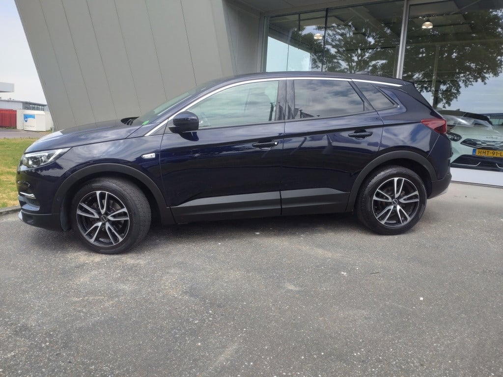 Opel Grandland X 1.2 turbo innovation
