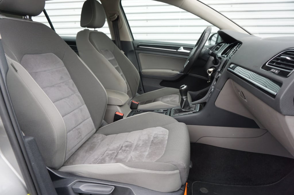 Volkswagen Golf 1.4 tsi act highline airco / navi / cruise / elektr. ramen 