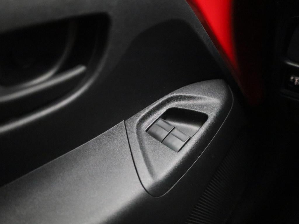 Toyota Aygo 1.0 vvt-i x-fun | 5-deurs | lage km stand | airco | bluetooth |