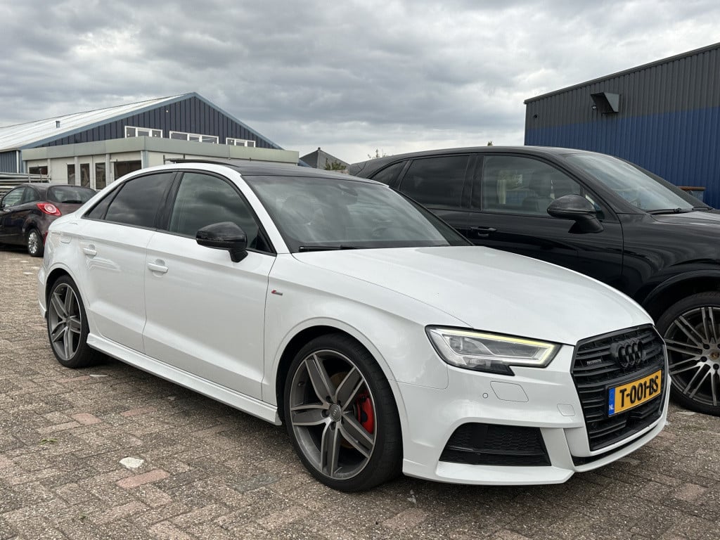 Audi A3 limousine 2.0 tfsi 190pk quattro sport s line | pano dak