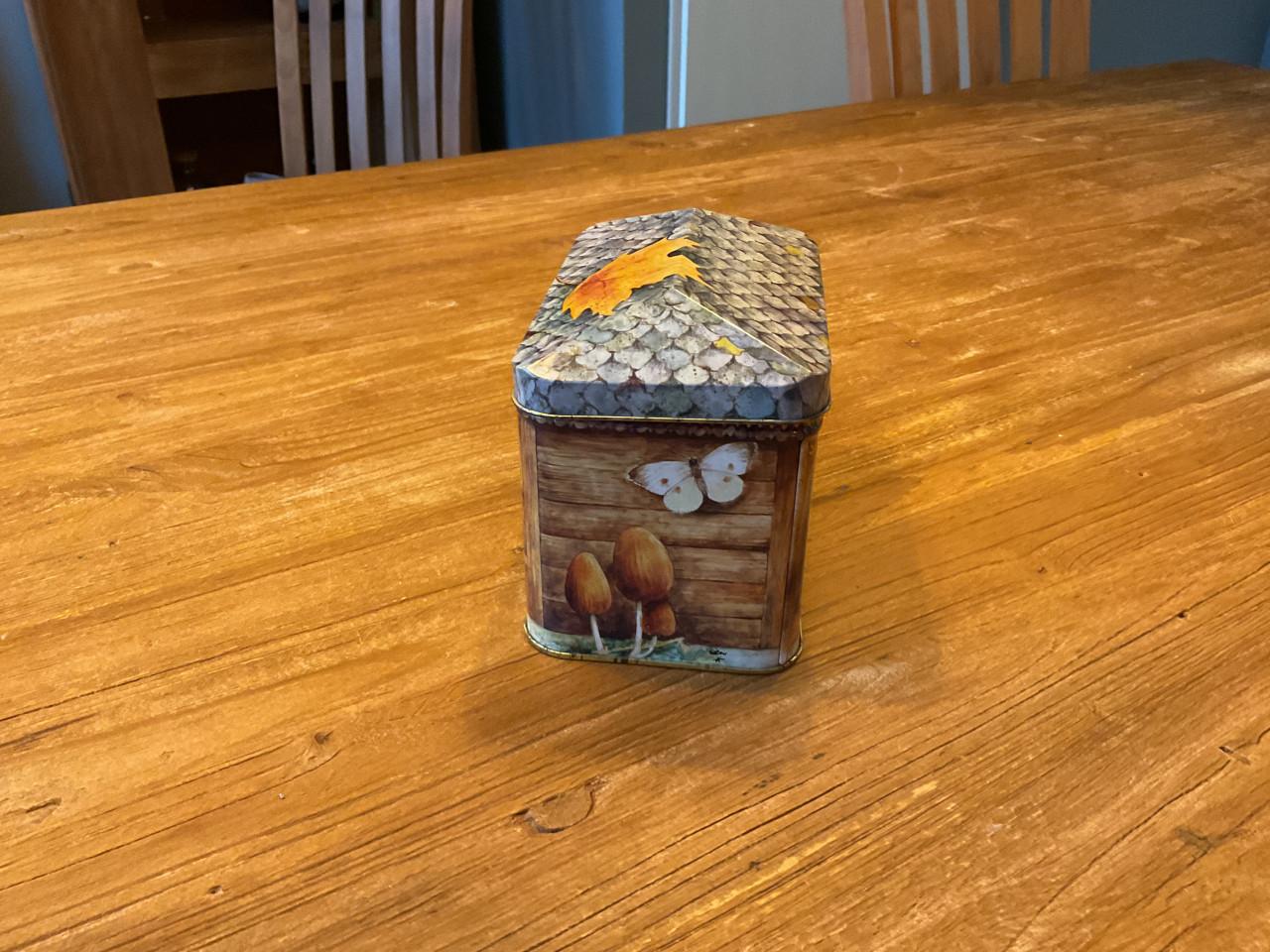 55 kabouters Rien Poortvliet en koekjes blik huisje