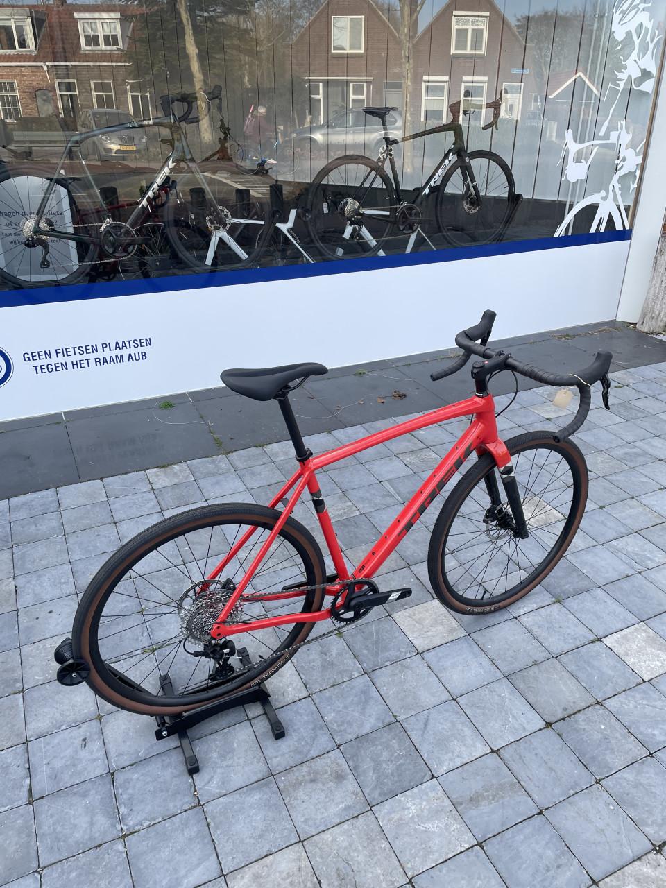 Trek Checkpoint ALR 5 Nieuw Van €2499.- Voor €1799.- Gravelbike