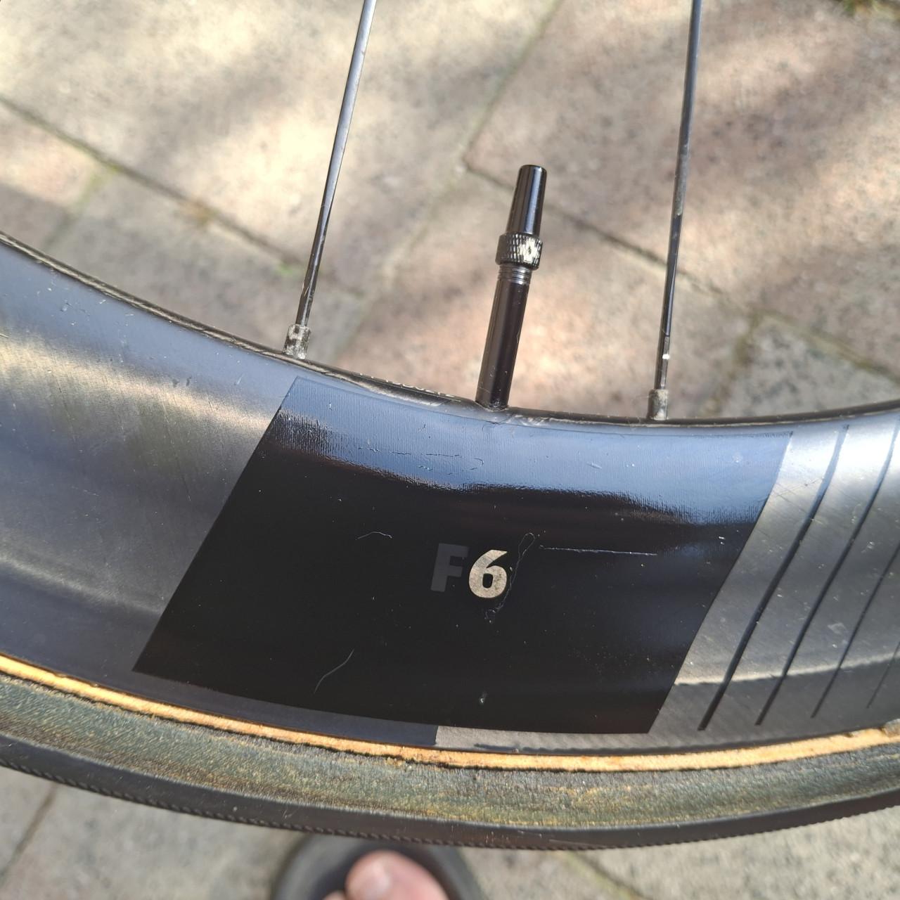 FFWD F6 carbonwielen 60mm, nieuwstaat