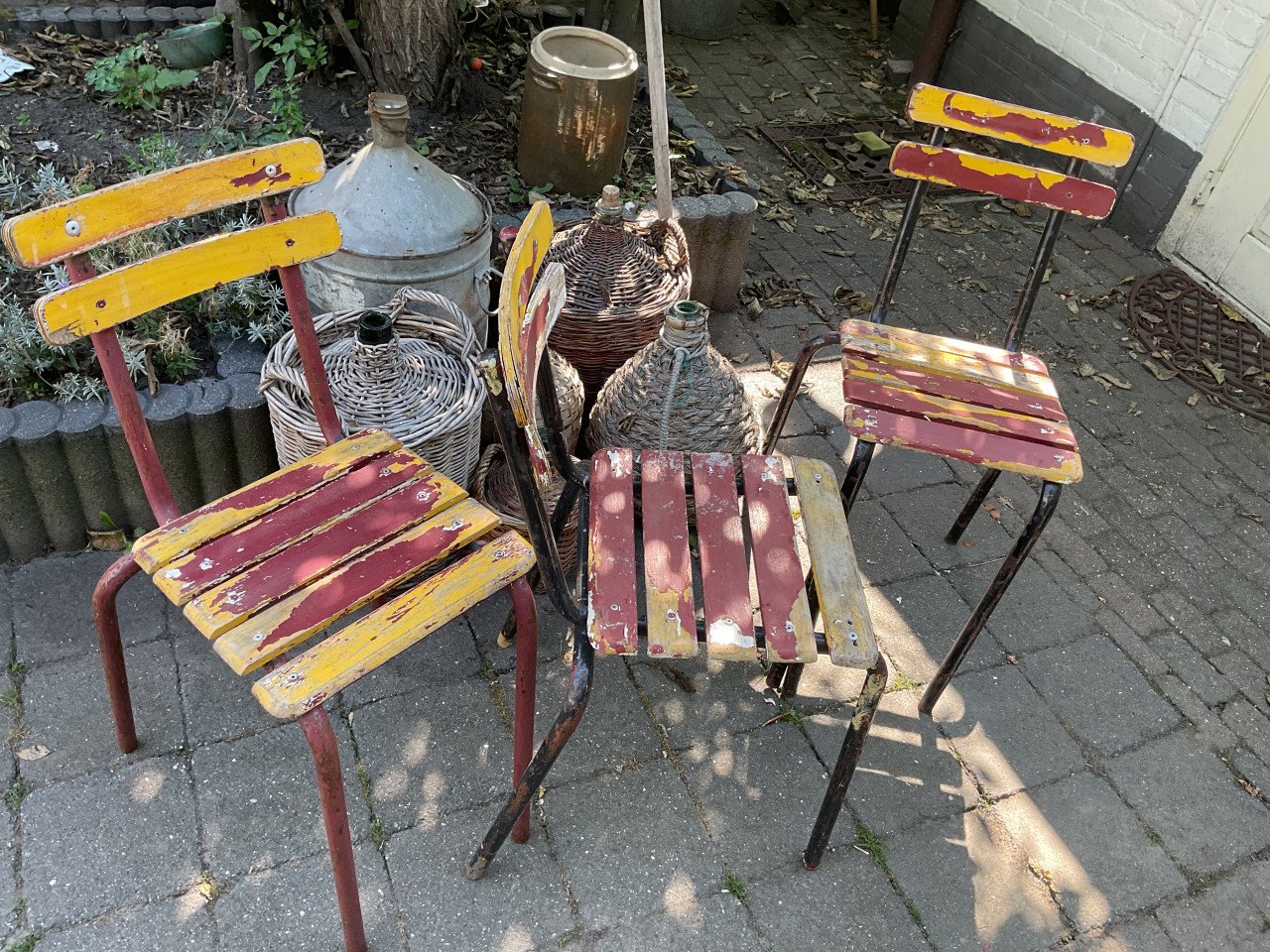 Vintage terrasstoelen uit Antwerpen