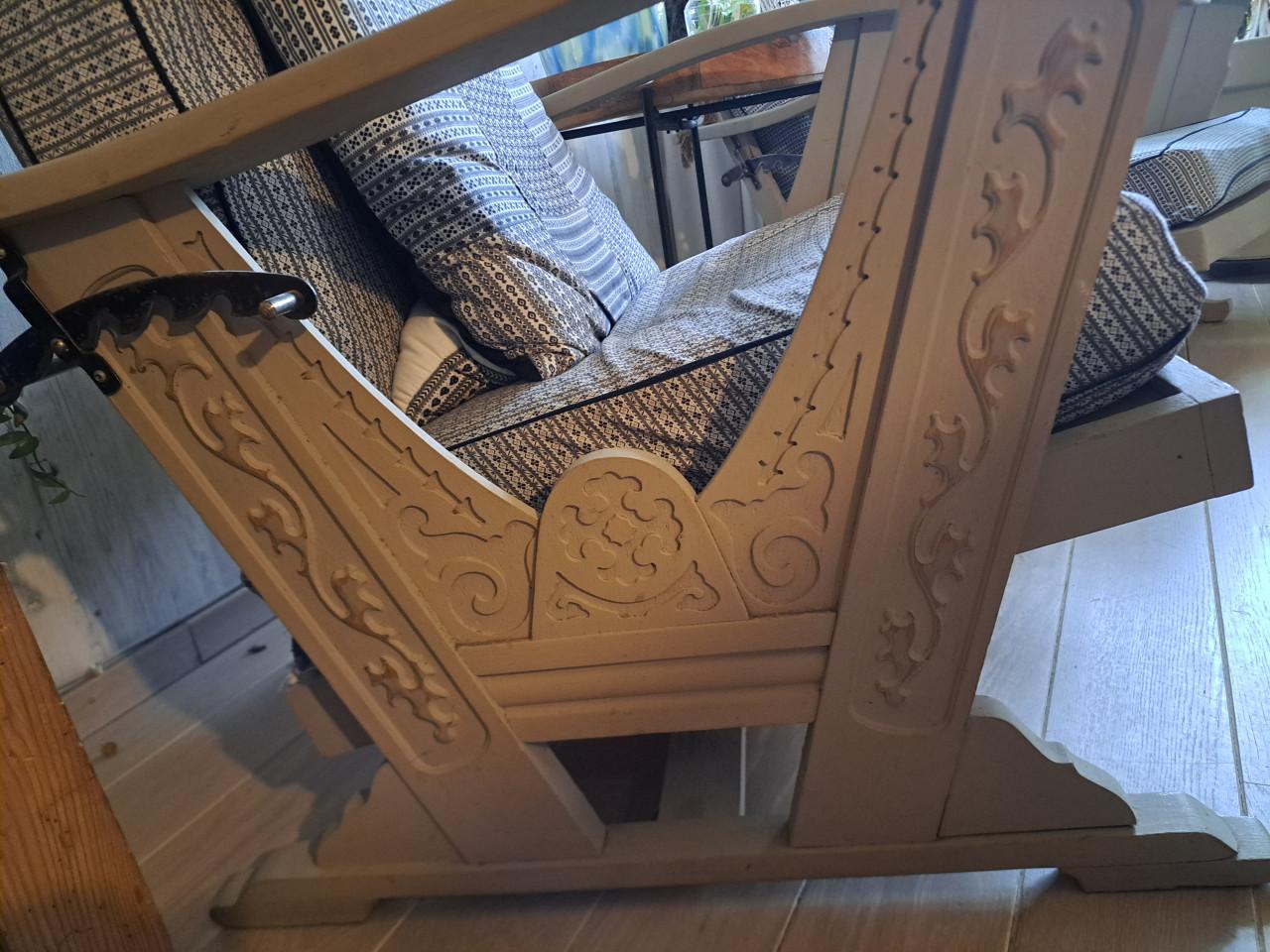 2 stoelen ca 1950 zeeuwsche stof