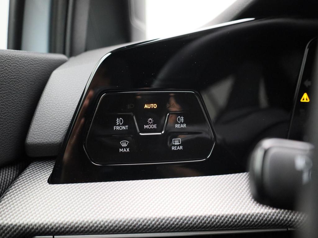 Volkswagen Golf 1.5 ehybrid gte | automaat | panoramadak | navigatie | appl