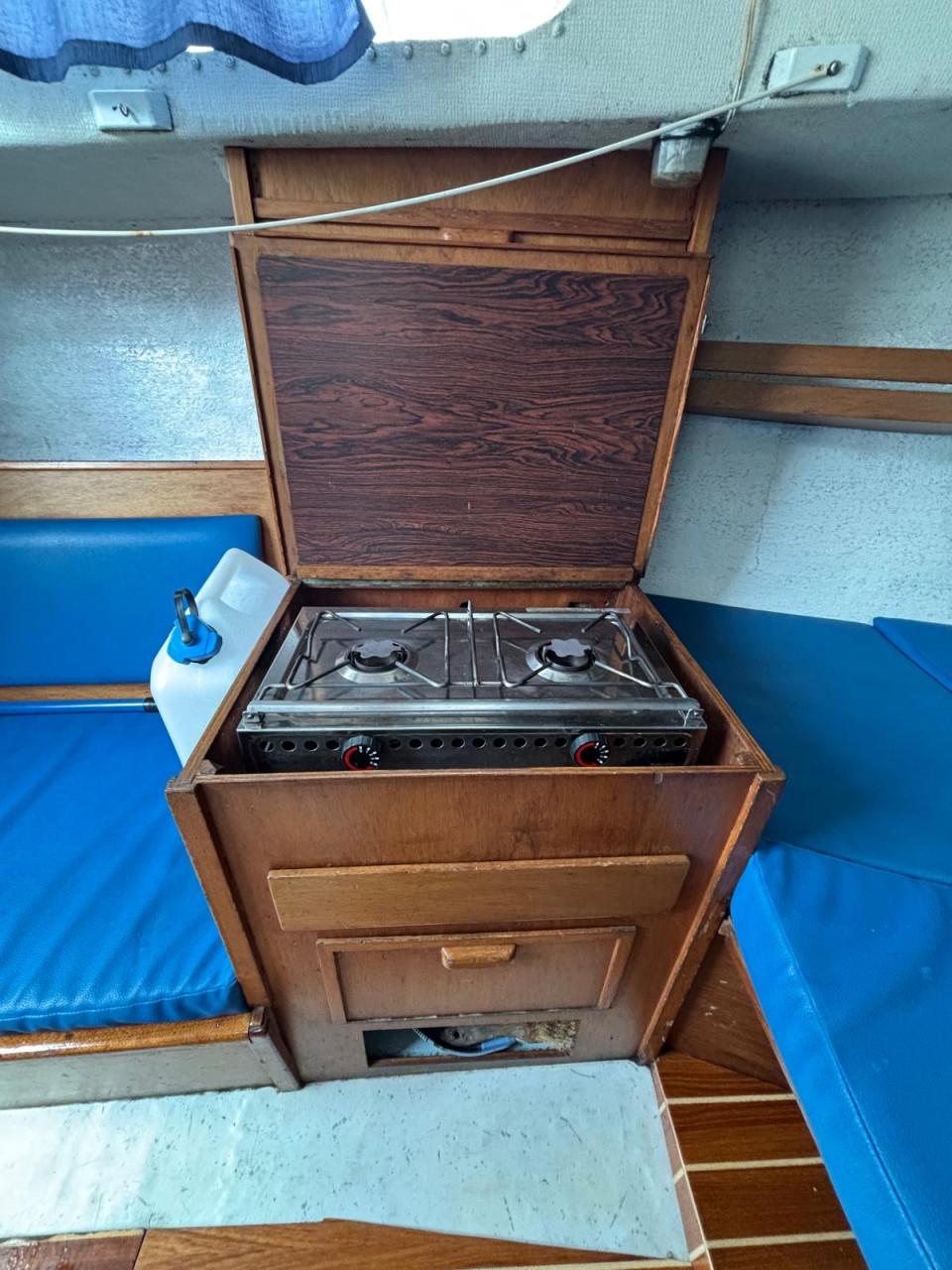 Kievit 680 kajuitzeilboot