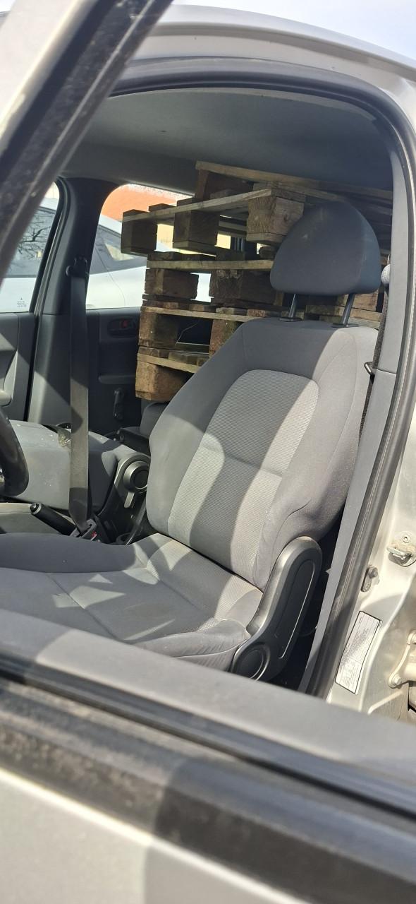 Pallets 6 suks aub 'Wie o wie op SD heeft en nog een paar pallets staan?'