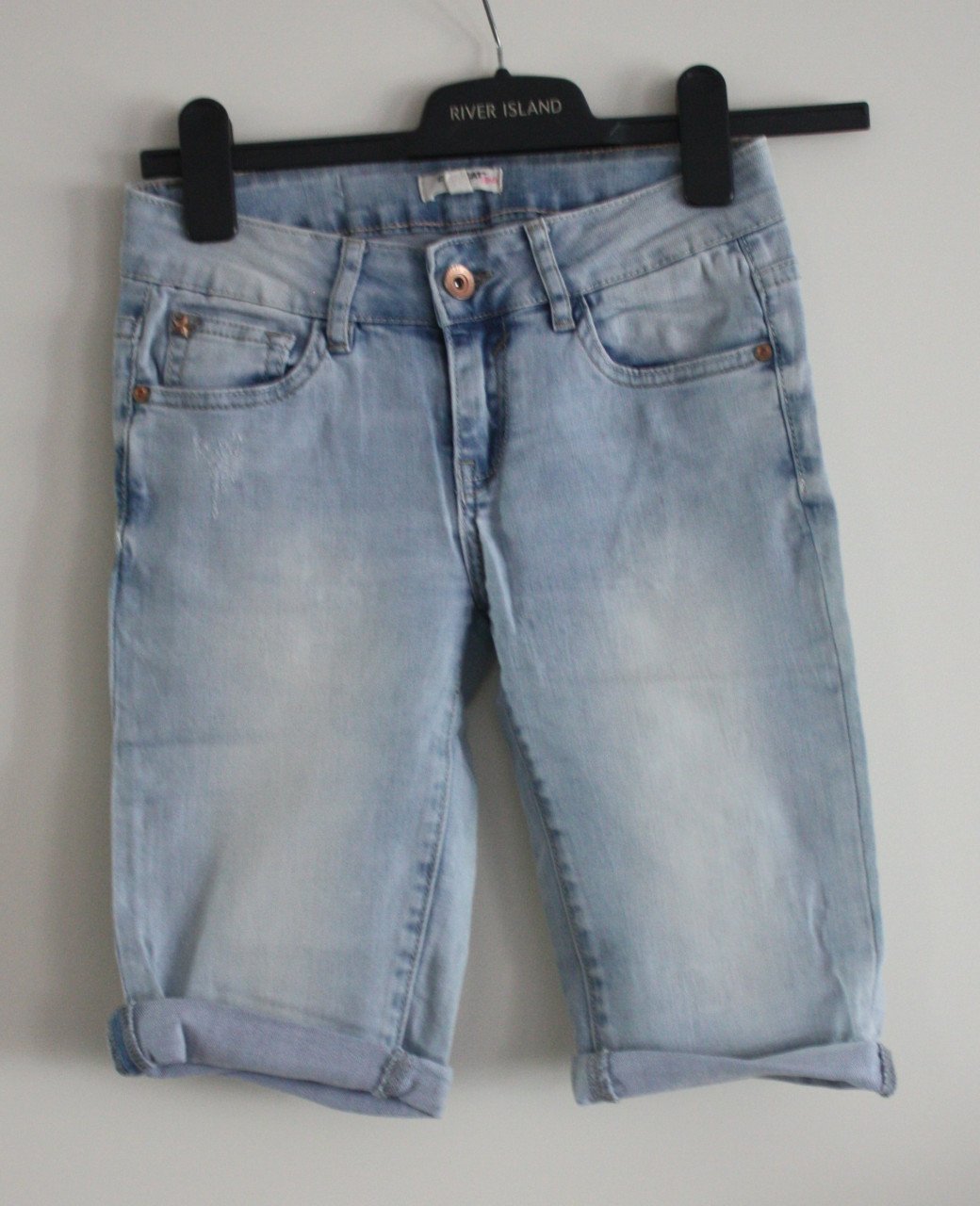 Licht blauwe korte broek maat 158-164