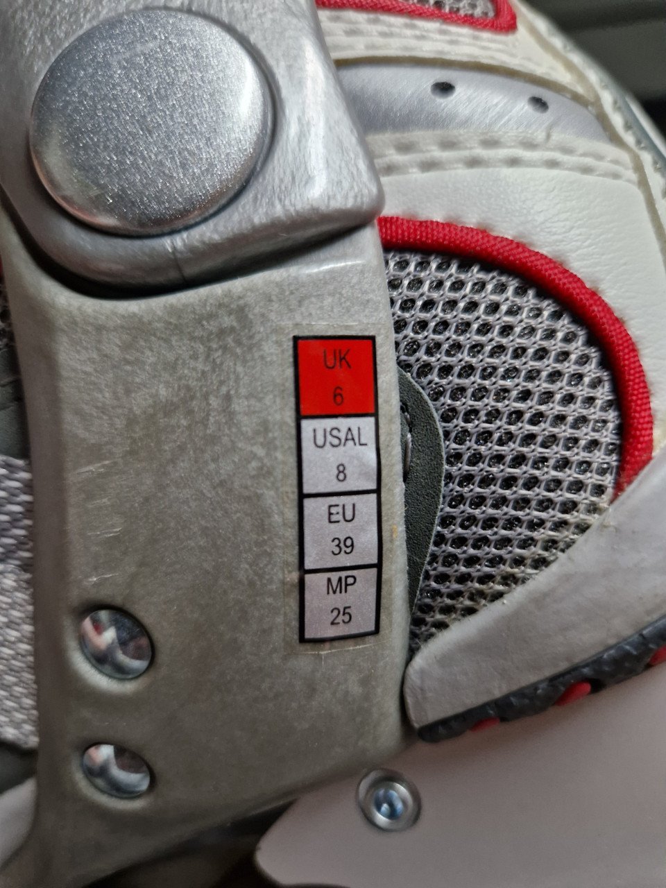 Nike skates