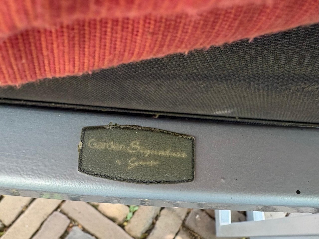 Tuinset (tafel + 4 tuinstoelen)
