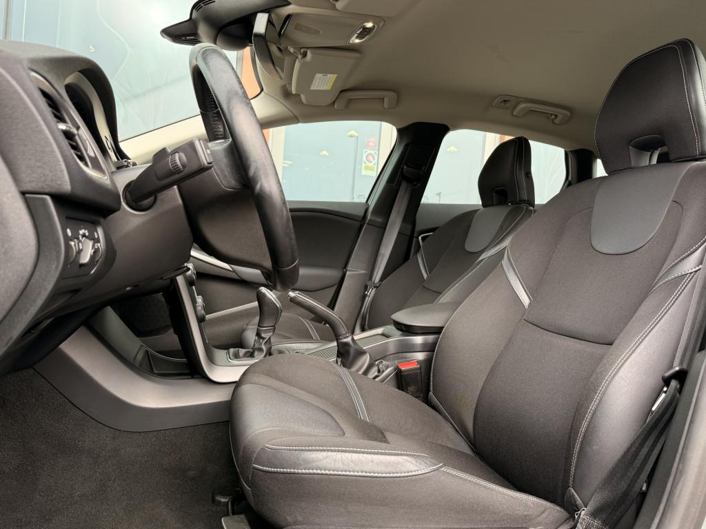 Volvo V40 1.6 t2 | cruise | navi | achteruitrijcamera