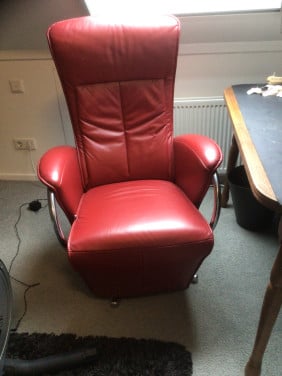 Rode leren relax stoel