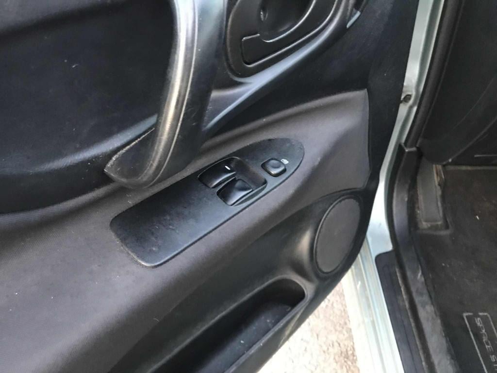 Mitsubishi Space Star 1.6 shogun se