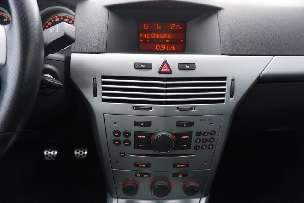 Opel Astra gtc 1.6 sport airco / cruise / elektr. ramen / trekhaak / nap