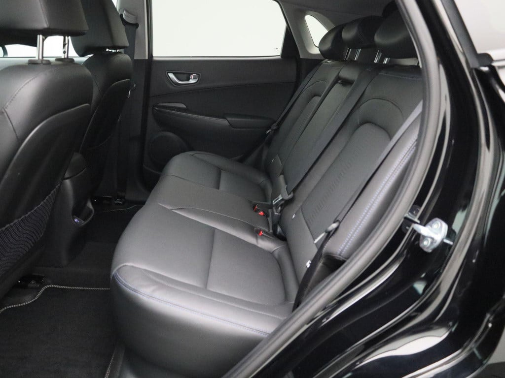 Hyundai Kona ev premium 64 kwh
