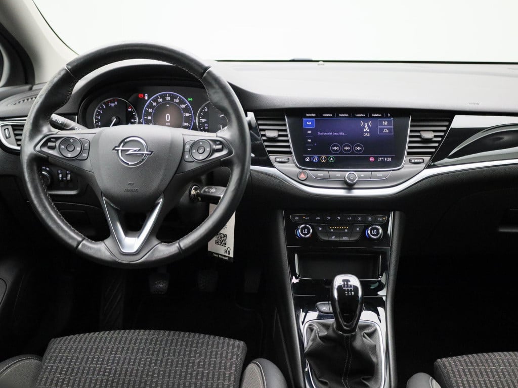 Opel Astra 1.2 edition | lmv | parkeer sensoren | climate control | dab | s