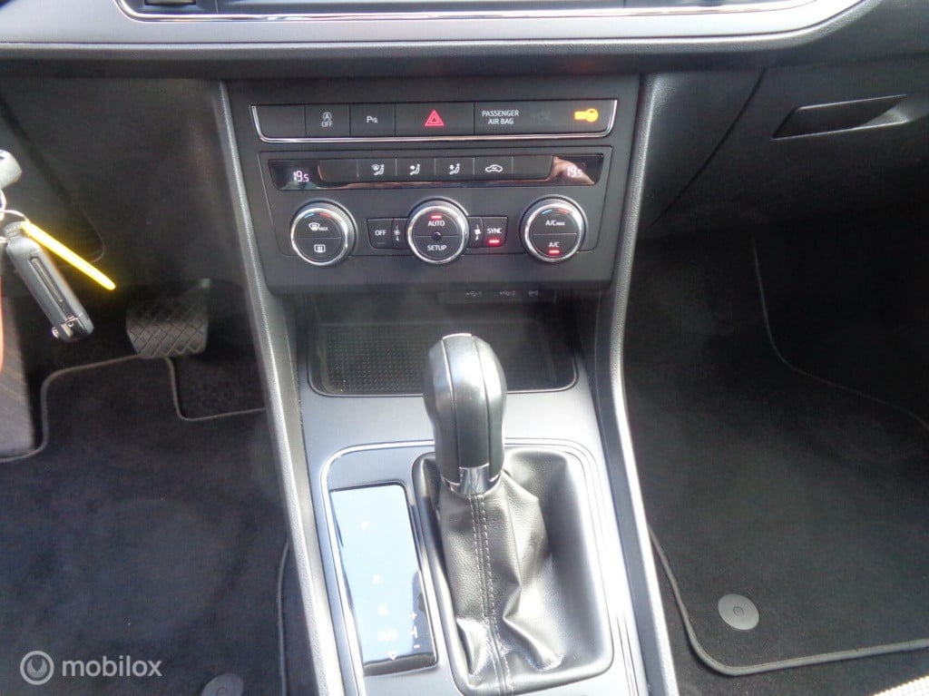 Seat Leon 1.0 ecotsi style business intense/automaat/dsg-7/airco/full led/p