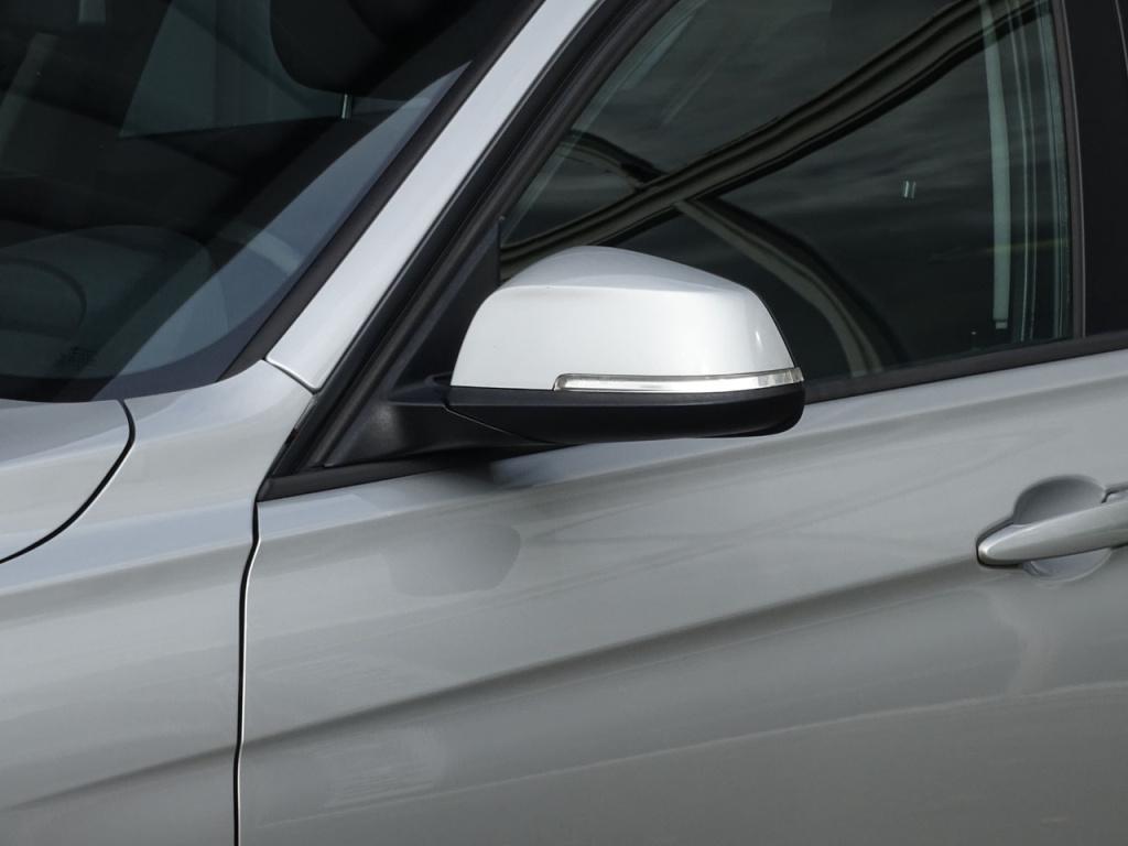 BMW 3-serie 320i executive automaat | 18" | afn. trekhaak | bluetooth