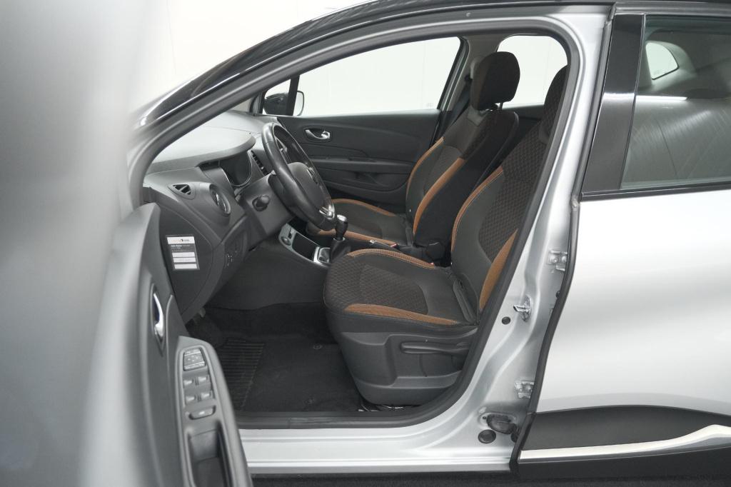 Renault Captur tce 90 intens | trekhaak | allseason banden | navigatie | pa