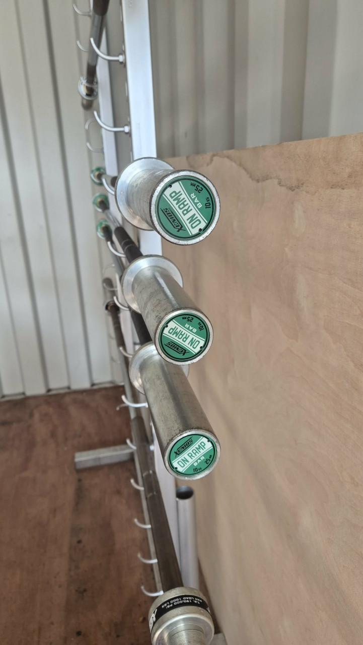 (Barbells) Halterstangen 20kg en 10kg