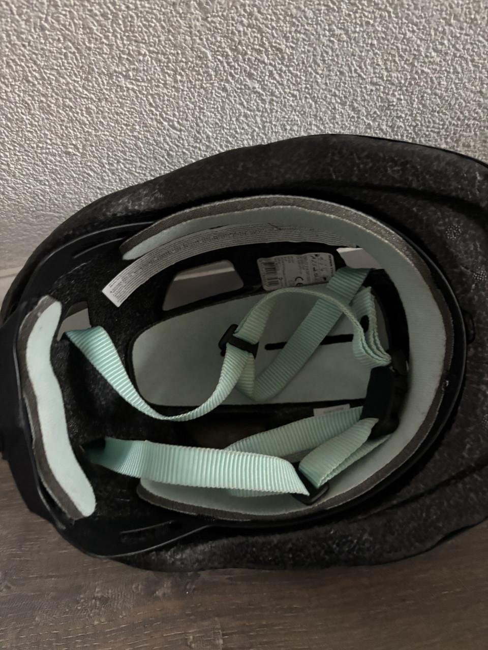 Helm decathlon kind maat xs 48-52cm