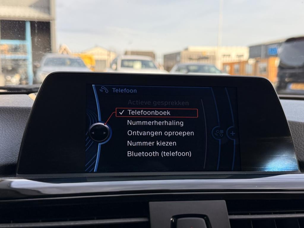 BMW 3-serie 320i high executive | harman/kardon | leder | v + a parkeersens