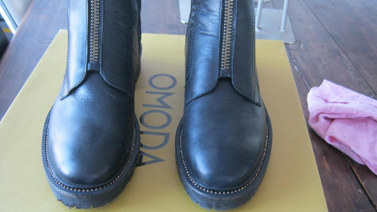 NIEUW LEREN LAARSJES MAAT 37 VOOR 40 EURO