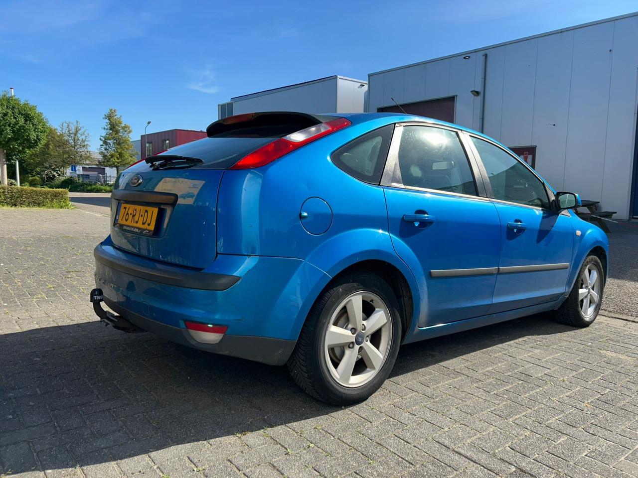 Ford Focus 1.6-16V First Edition €799 Carplay