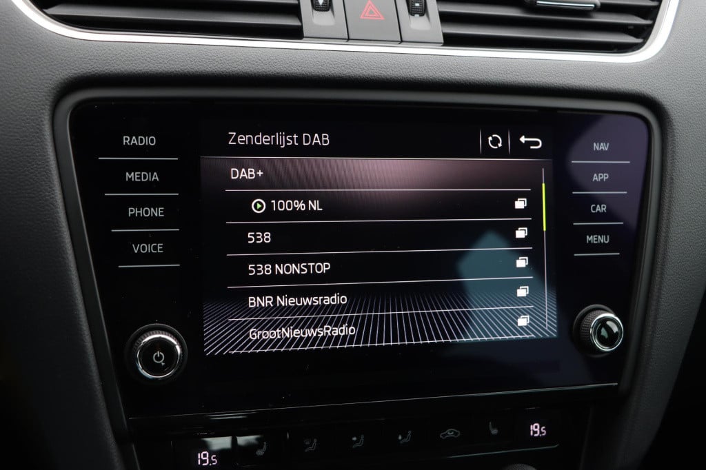 Skoda Octavia combi 1.0 tsi 115pk business edition plus