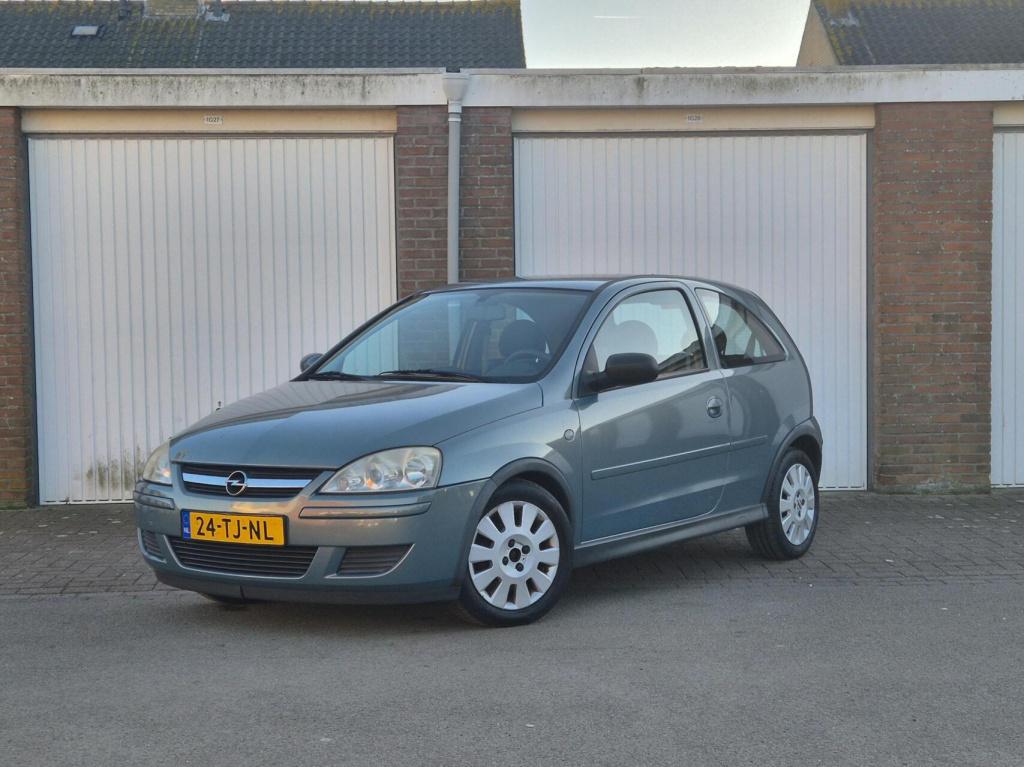 Opel Corsa 1.2-16v silverline / origineel nl / airco