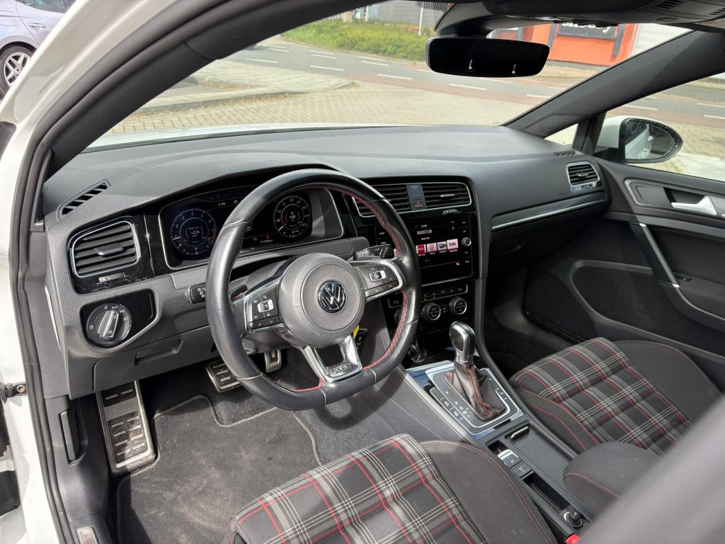 Volkswagen Golf 2.0 tsi gti performance