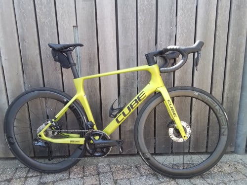 Cube Agree C:62 Race maat-56 (250 Km).