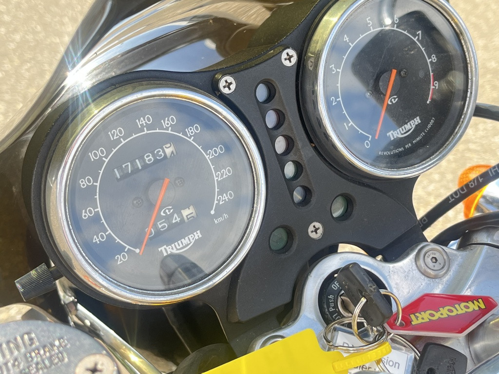 Triumph Thunderbird classic sport