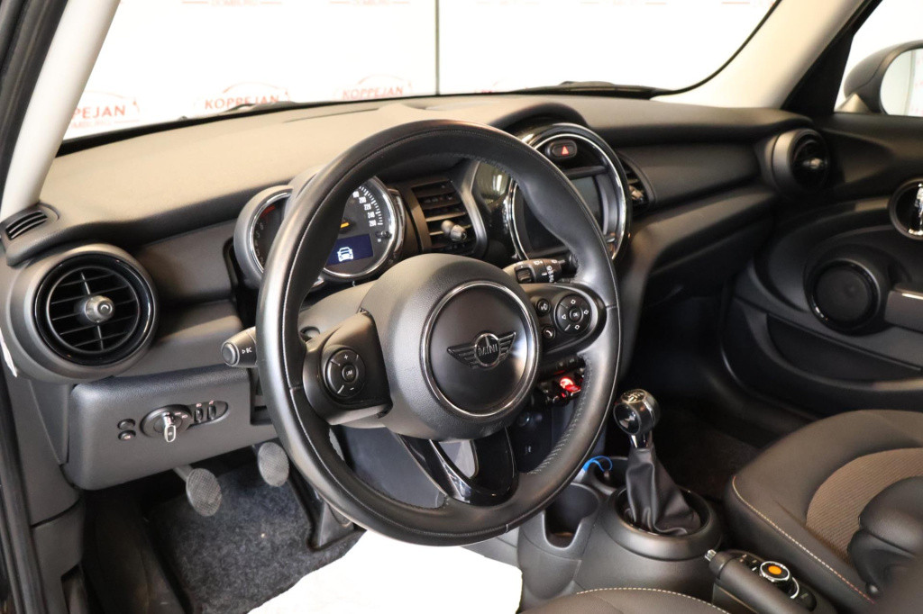 Mini One mini 1.5 salt nl auto, apple carplay, all season, lm velgen, btw