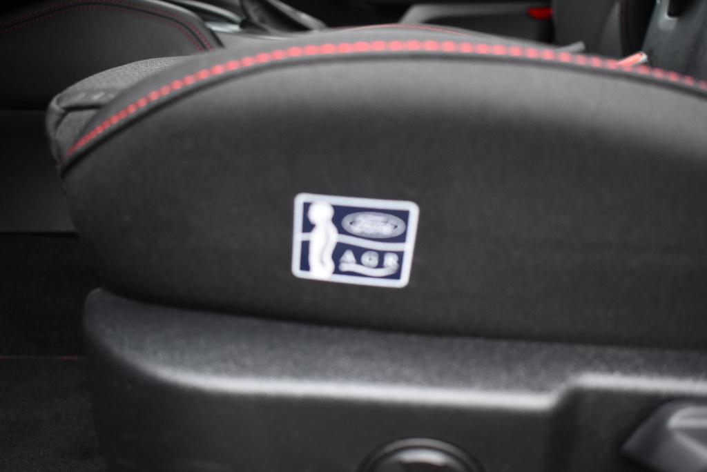 Ford Focus 1.0 ecoboost hybrid st line x | automaat | 155 pk | climate cont