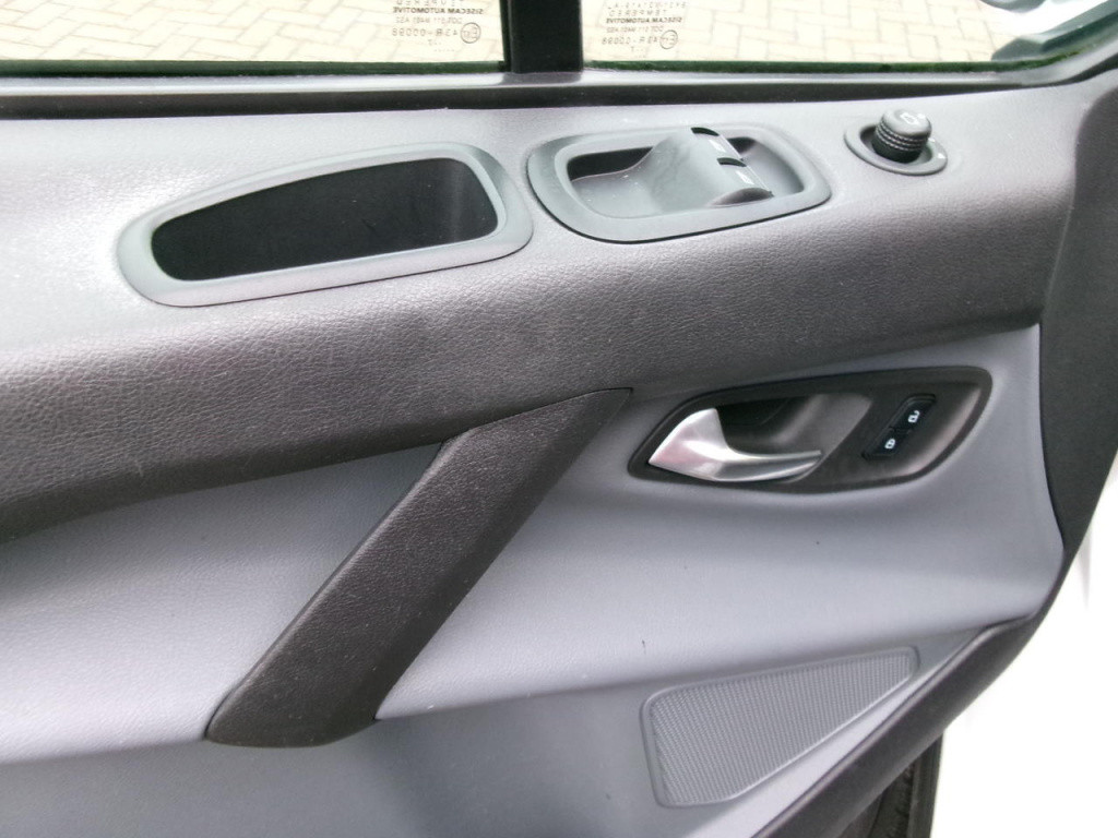 Ford Onbekend custom 2.0 tdci airco, cr.c., 9-persoons personenbus