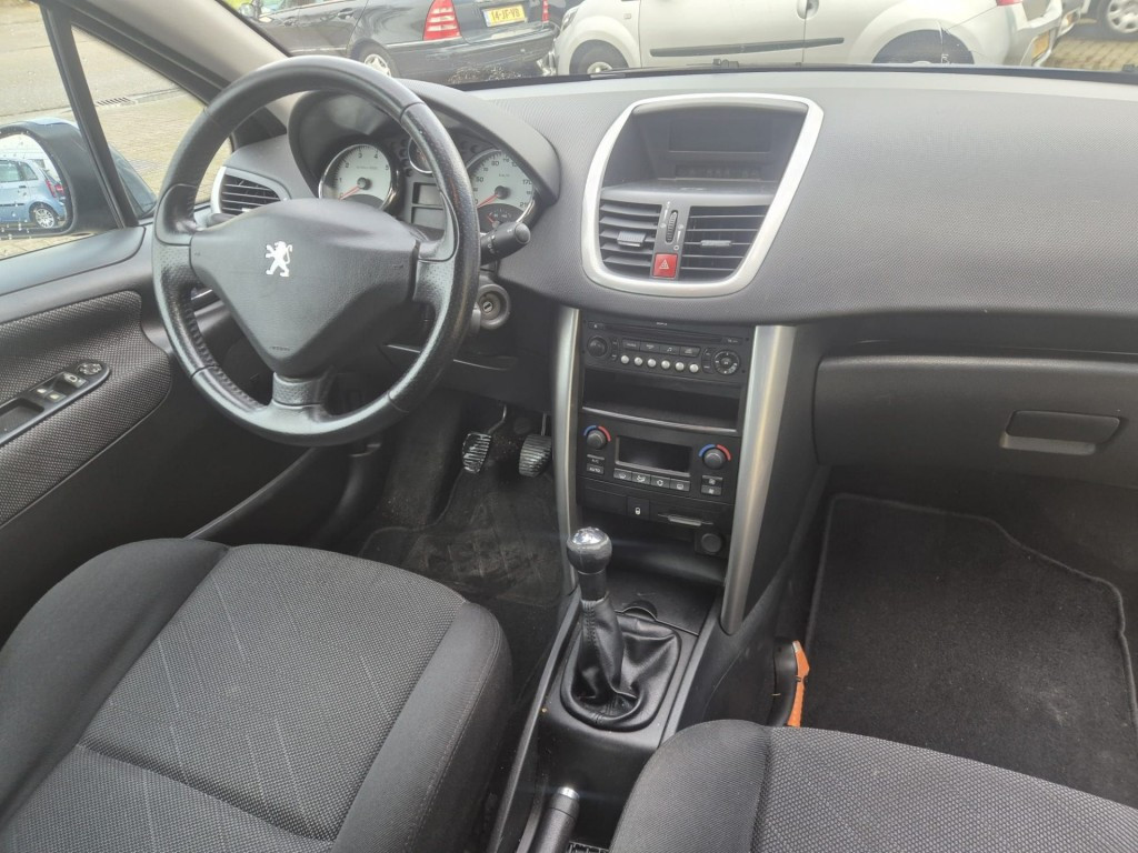 Peugeot 207 1.6 vti xr pack