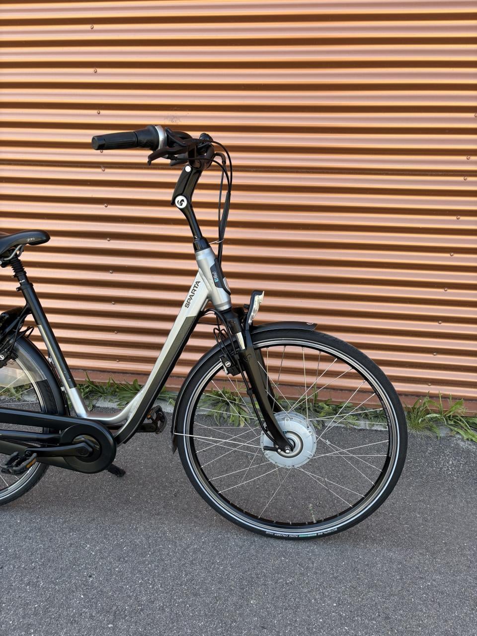 Prachtige Sparta F8e elektrische fiets – 8 Versnellingen