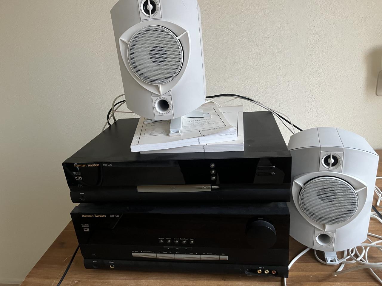 Harman Kardon receiver en cd/dvd met boxen