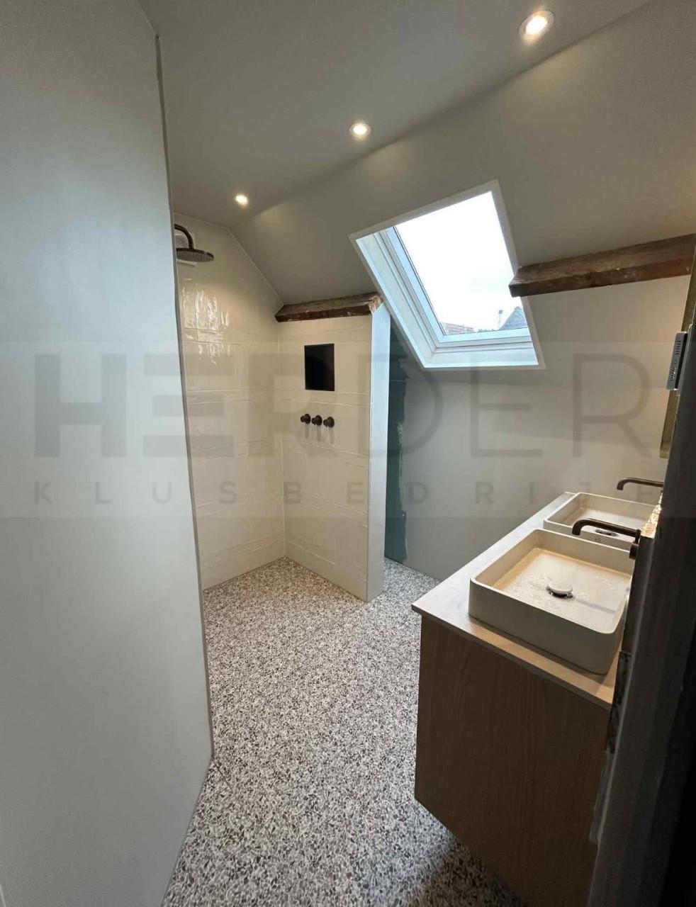 Badkamer renovatie/Tegelzetter/Klusjesman