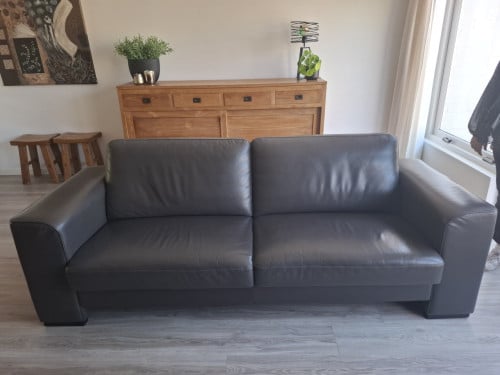 Zithoek 3-persoonsbank en 2 fauteuils