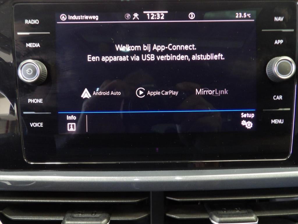 Volkswagen T-roc 1.5 tsi 150pk 7-dsg style